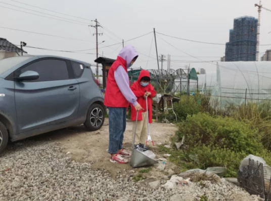 瑞安市飛云環(huán)保所所長電話（瑞安市飛云環(huán)保所所長簡歷）溫州瑞安飛云街道：清撿垃圾 美化環(huán)境，(圖1)